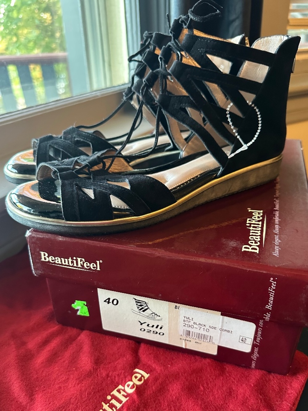 Handmade Beautifeel Yuli sandals